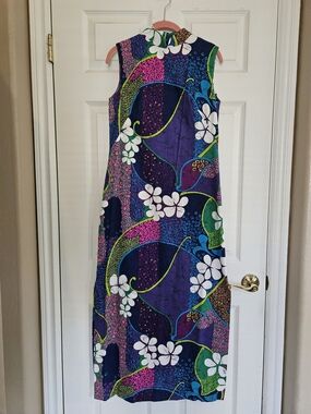 Vintage Hawaiian Maxi Dress